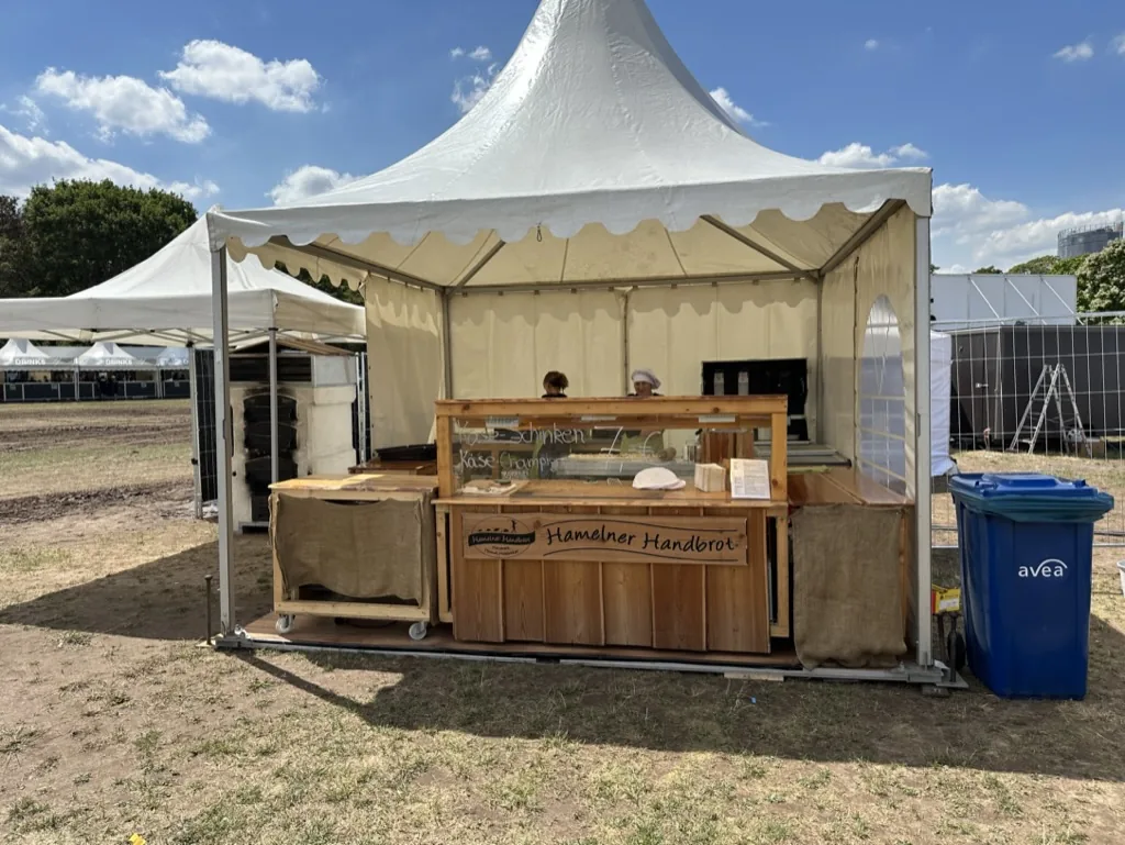 Unser Stand mit Holzbackofen auf dem Panama Open Air