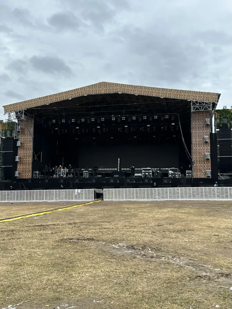 Die Hauptbühne des Panama Open Air vor dem Einlass